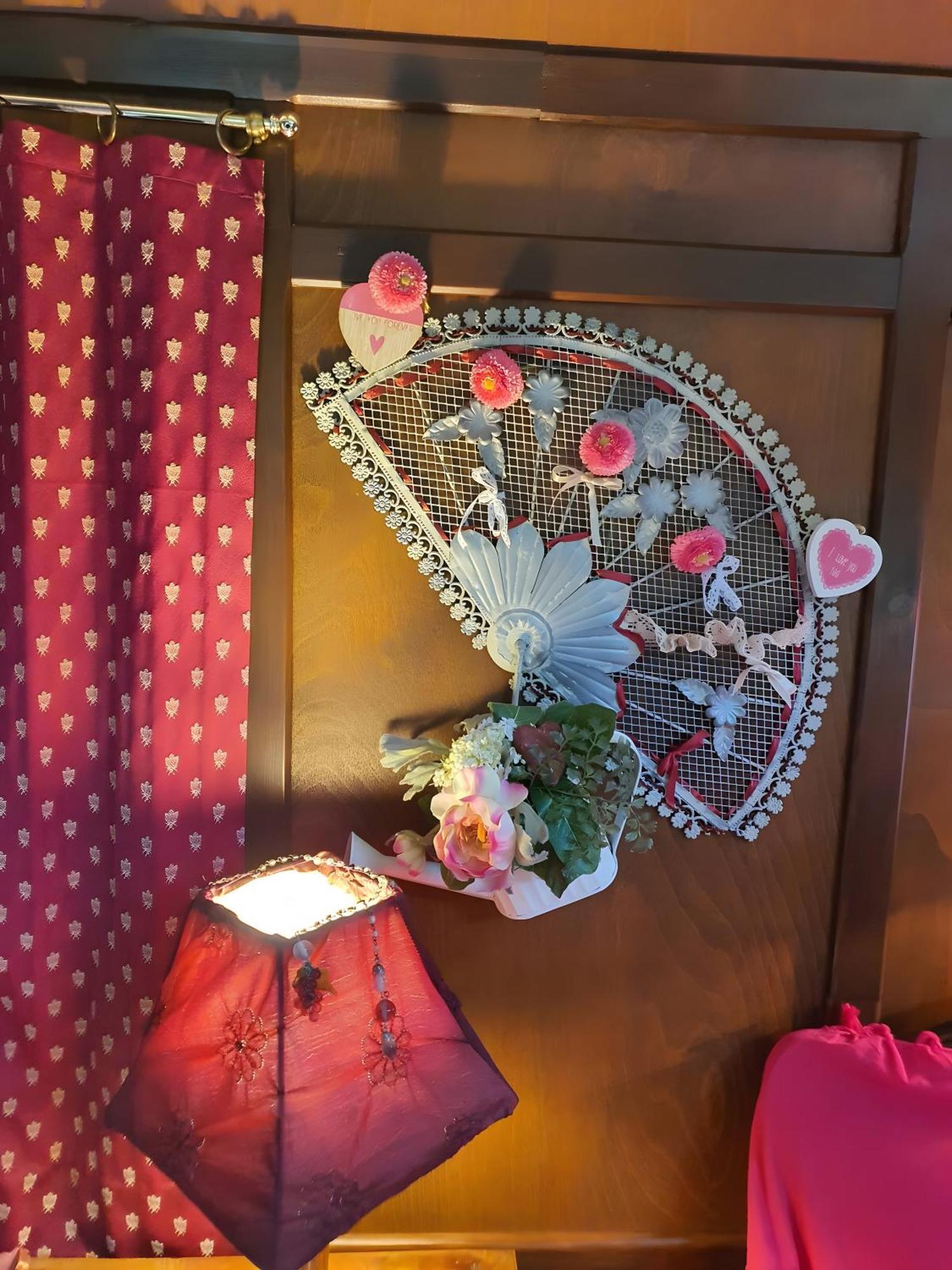 La Roulotte D'Alany Otel Grayan-et-l'Hopital Dış mekan fotoğraf